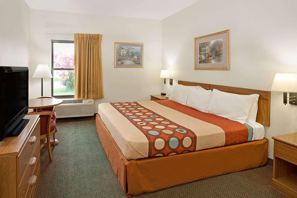 ซูเปอร์ 8 บาย วินด์แฮม แฮมป์เชียร์ อิลลินอยส์ Hotel Hampshire ห้อง รูปภาพ